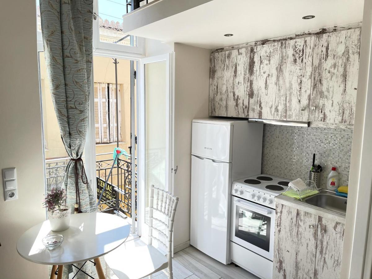Xenias Rooms Apartments Корони Экстерьер фото