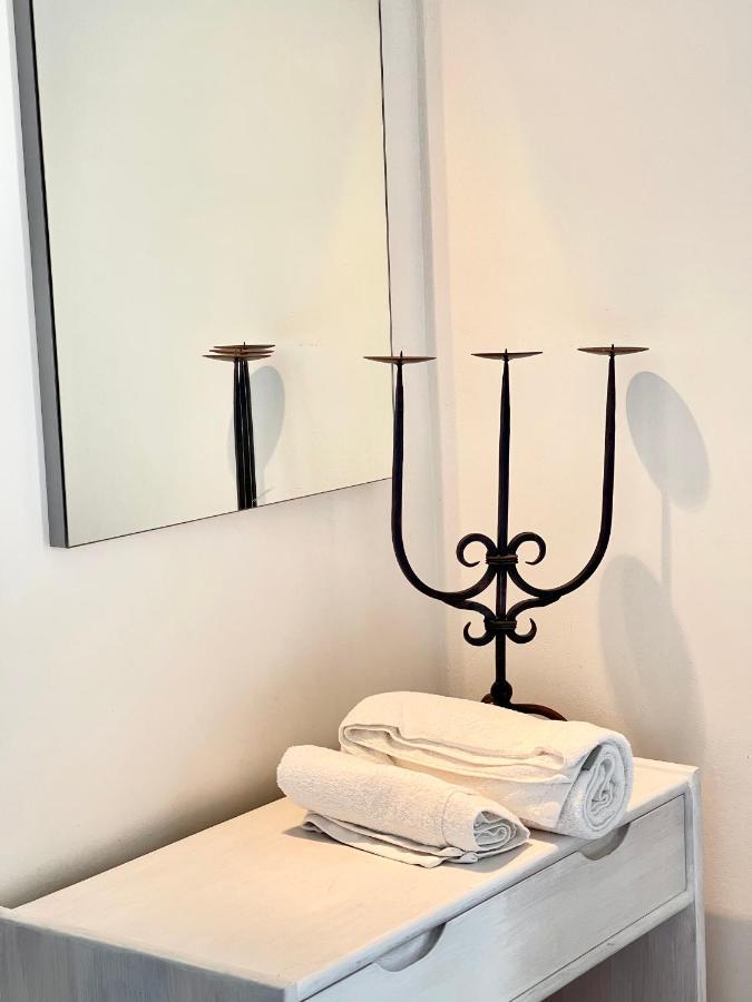 Xenias Rooms Apartments Корони Экстерьер фото