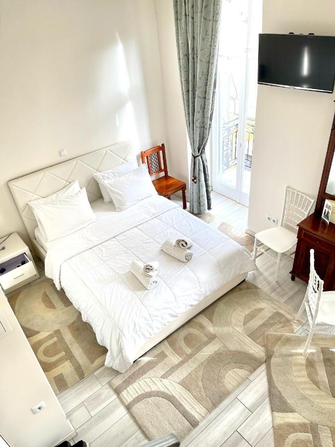 Xenias Rooms Apartments Корони Экстерьер фото