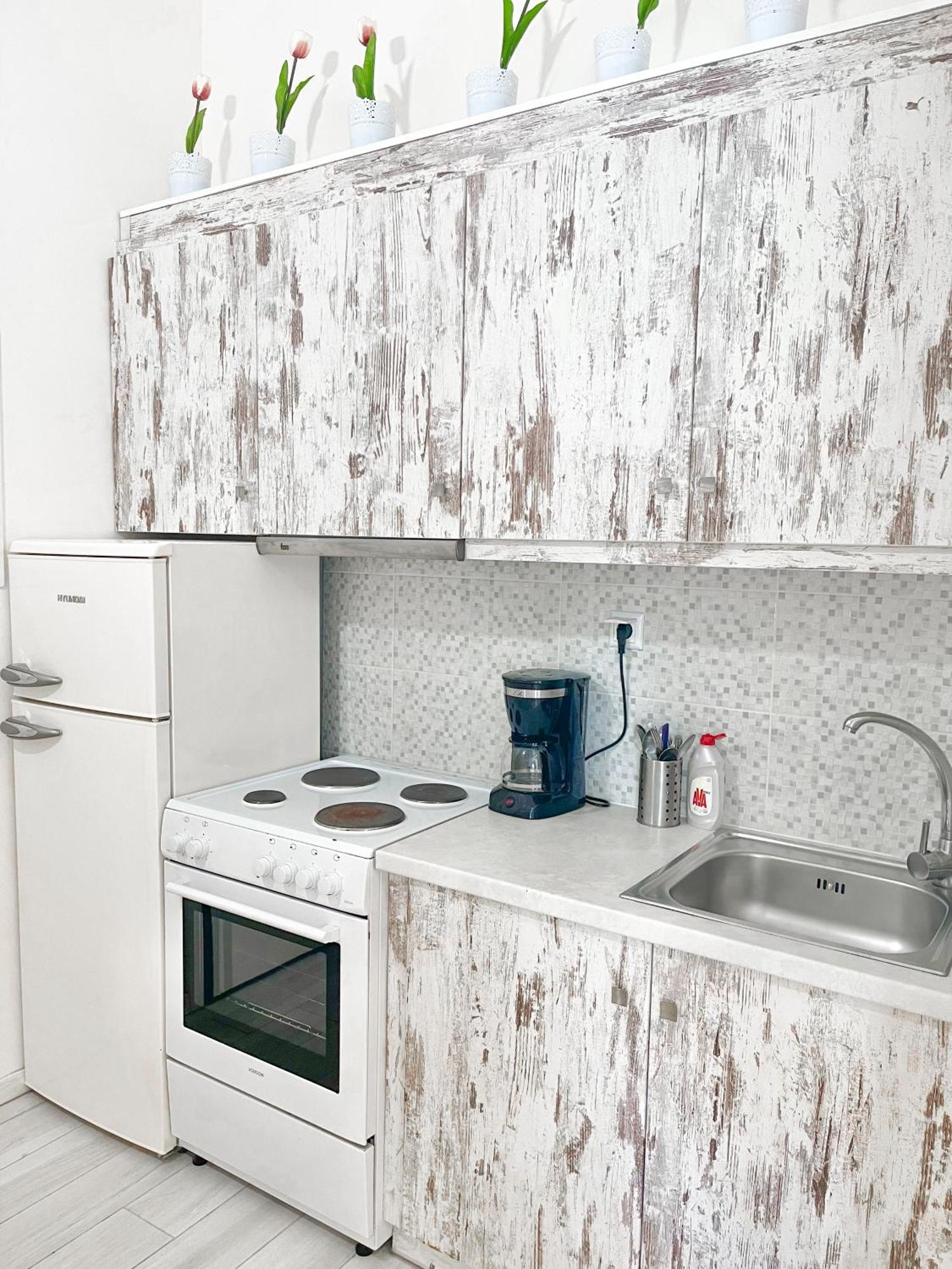 Xenias Rooms Apartments Корони Экстерьер фото