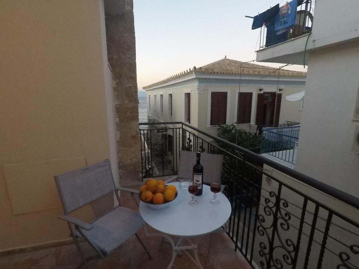 Xenias Rooms Apartments Корони Экстерьер фото
